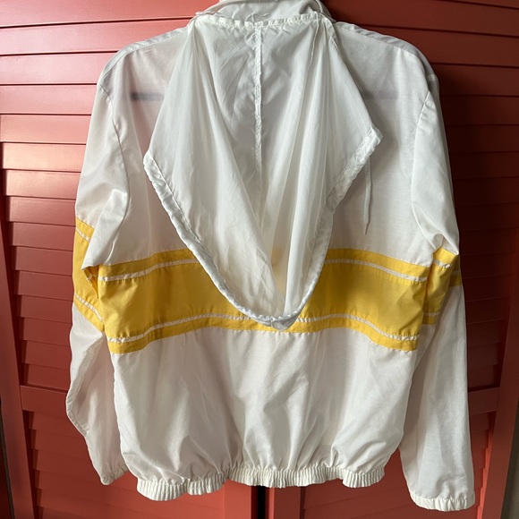 Van Heusen sportswear jacket - Picture 4 of 6